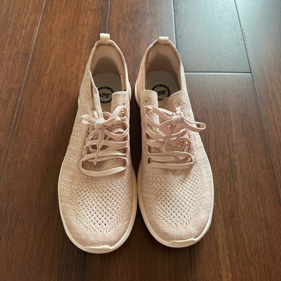 APL Techloom Breeze Sneakers - Picture 1 of 5